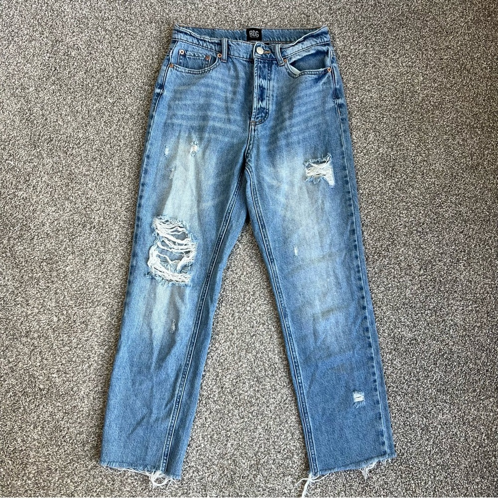 BDG Light Wash Faded Distressed Slim Straight High Rise‎ Jeans, Size 26